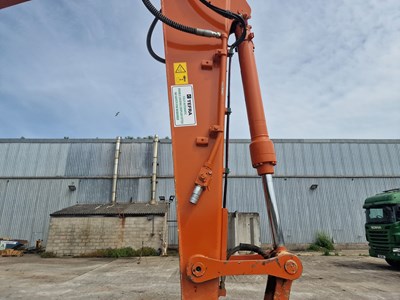 Lot 2020 Hitachi ZX130LCN-6, 700mm Steel Tracks, VG, CV, Hill Hydraulic QH, Piped, 3 Way Camera, A/C, Strickland 24" Bucket (EPA Compliant)