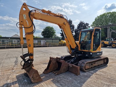 Lot 2016 Hyundai R80CR-9A Rubber Tracks, Blade, Offset, CV, Geith Hydraulic QH, Piped, Reverse Camera, A/C, 60", 36", 12" Bucket