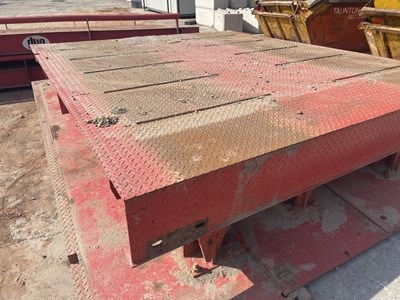 Lot Full Length Weigh Bridge & Office