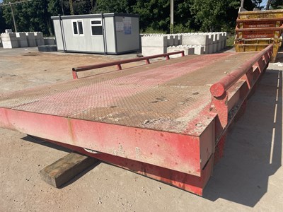 Lot Full Length Weigh Bridge & Office