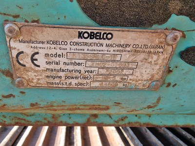 Lot 2002 Kobelco SK135SRLC, 700mm Steel Tracks, Blade, CV, Geith Hydraulic QH, Piped, A/C, 40" Bucket