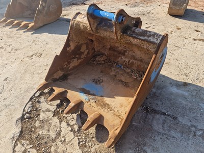 Lot Strickland 48" Digging Bucket 65mm Pin to suit 13 Ton Excavator