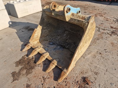 Lot Strickland 60" Digging Bucket 65mm Pin to suit 13 Ton Excavator