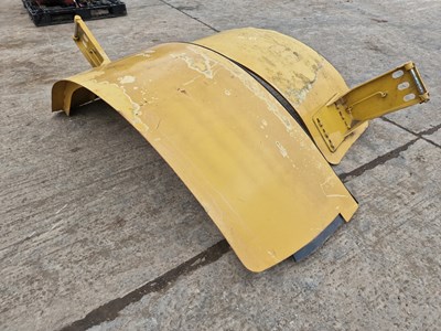 Lot Mud Guards to suit CAT 966 Wheeled Loader (2 of)