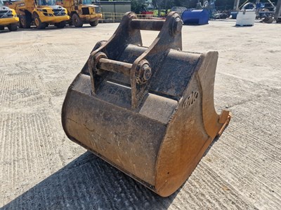 Lot BMC 60" Digging Bucket 90mm Pin to suit 30 Ton Excavator