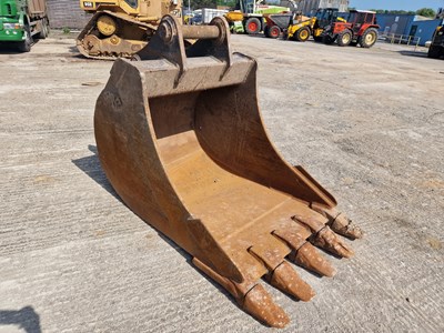 Lot BMC 60" Digging Bucket 90mm Pin to suit 30 Ton Excavator