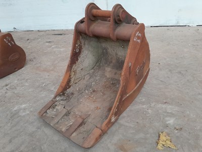 Lot 596 - Geith 36" Digging Bucket 80mm Pin to suit 20 Ton Excavator (Pin Centres 45cm, Dipper Width 32cm)