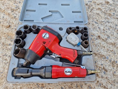 Lot 7 - Clarke 1/2" Pneumatic Impact Wrench & Ratchet Set, Impact Sockets