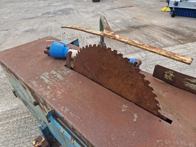 Lot 152 - KIDD PTO Driven Saw Bench to suit 3 Point Linkage