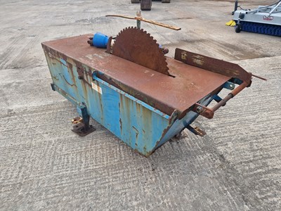 Lot 152 - KIDD PTO Driven Saw Bench to suit 3 Point Linkage