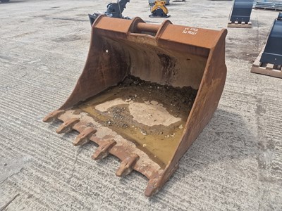 Lot 60" Scoop Bucket 80mm Pin to suit 20 Ton Excavator