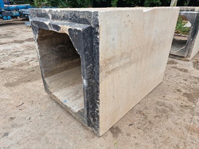 Lot 200cm x 140cm x 140cm Concrete Culvert, 100cm x 100cm Inner, 5.5 Ton