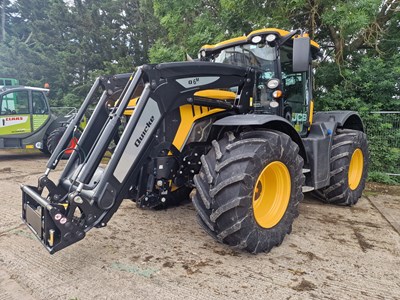 Lot 73 - 2018 JCB Fastrac 4220 4WD Tractor, Quicke Q6 Loader, Front Linkage, Front & Rear Suspension, Air Brakes, Disk Brakes, 4 Spool Valves, Push Out Hitch, A/C, 770/60R30 Tyres