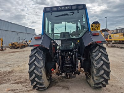 Lot 81 - Valtra 6650 4WD Tractor, 2 Spool Valves, Push Out Hitch, A/C, 420/85R38 Rear,  340/85R28 Front