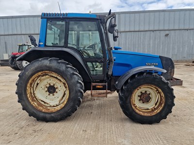 Lot 81 - Valtra 6650 4WD Tractor, 2 Spool Valves, Push Out Hitch, A/C, 420/85R38 Rear,  340/85R28 Front