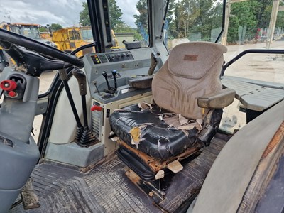 Lot 81 - Valtra 6650 4WD Tractor, 2 Spool Valves, Push Out Hitch, A/C, 420/85R38 Rear,  340/85R28 Front