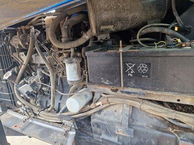 Lot 81 - Valtra 6650 4WD Tractor, 2 Spool Valves, Push Out Hitch, A/C, 420/85R38 Rear,  340/85R28 Front