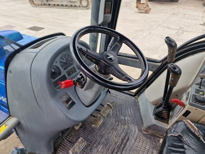 Lot 81 - Valtra 6650 4WD Tractor, 2 Spool Valves, Push Out Hitch, A/C, 420/85R38 Rear,  340/85R28 Front