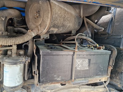 Lot 81 - Valtra 6650 4WD Tractor, 2 Spool Valves, Push Out Hitch, A/C, 420/85R38 Rear,  340/85R28 Front