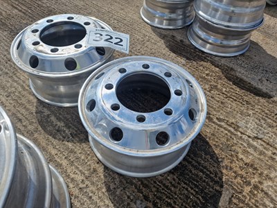 Lot 19.5 x 7.5 8 Stud Alloy Wheels (2 of)