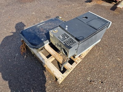 Lot 251 - DAF Sunroof and Fridge