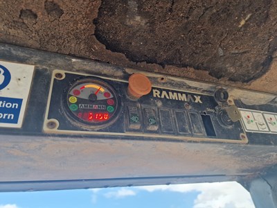 Lot 209 - 2007 Rammax RW3005SPT Single Drum Vibrating Pad Foot Roller, Blade