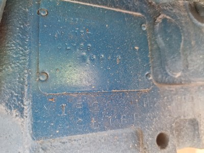 Lot Ford 1520 4WD Tractor, 1 Spool Valve, Roll Bar