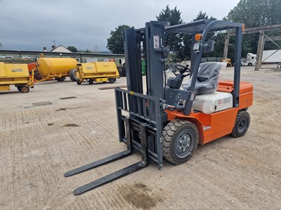 Lot Unused 2023 SureStac FD30 Diesel Forklift, 2 Stage Mast, Side Shift, Forks