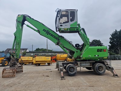 Lot 2017 Sennebogen 821E Wheeled Material Handler, Stabilisers, Hi Rise Cab, CV, Reverse Camera, Auto Lube, Piped, Aux. Piping, Selector Grab, A/C