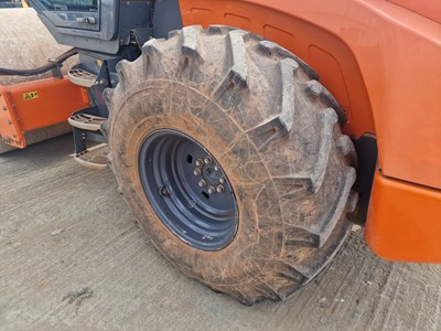 Lot 318 - 2018 Hamm H13i Single Drum Vibrating Roller, Padfoot Shells