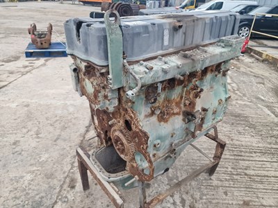 Lot Volvo 6 Cylinder Engine