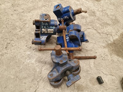 Lot Pipe Clamp (4 of)