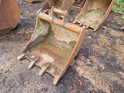 Lot 24" Digging Bucket 40mm Pin to suit Mini Excavator