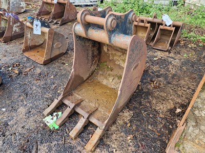 Lot 743 - 24" Digging Bucket 50mm Pin to suit 6-8 Ton Excavator