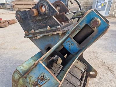 Lot Hawkfawk Crushing Bucket 65mm Pin to suit 13 Ton Excavator