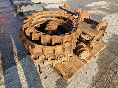 Lot 537 - Selection of Sprockets, Rollers & Track Guards