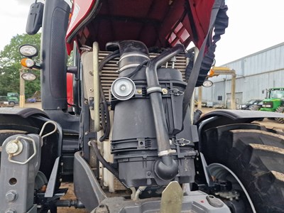 Lot 2017 Massey Ferguson 8740 4WD Tractor, Front Linkage, Dyna VT, Front Suspension, Cab Suspension, Air Brakes, 5 Spool Valves, Auto Guide Ready, Push Out Hitch, Rear Wheel Weights, A/C