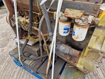 Lot Cummins 6 Cylinder Engine