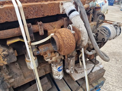 Lot Cummins 6 Cylinder Engine