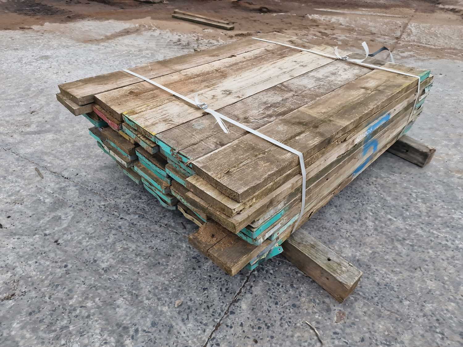 Lot 551 - Bundle of 5' Scaffolding Boards