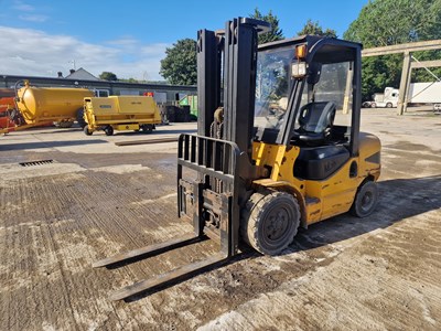 Lot 328 - 2017 Zhejiang FD30T Diesel Forklift, 3 Stage Free Lift Mast, Side Shift, Forks