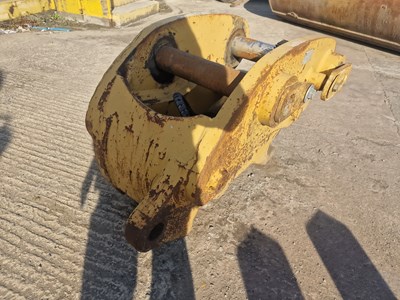 Lot 231 - 2008 CAT Hydraulic QH 110mm Pin to suit 50 Ton Excavator