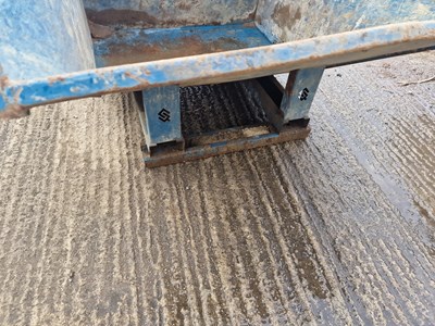 Lot 643 - 2022 Conquip 2000Kg Skip to suit Forklift