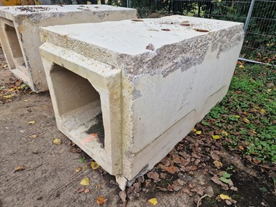 Lot 688 - 200cm x 100cm x 100cm Concrete Culvert, 60cm x 60cm Inner,  3.5Ton