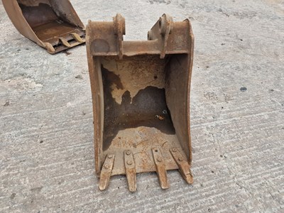 Lot 741 - 24" Digging Bucket 45mm Pin to suit 4-6 Ton Excavator (Pin Centre 34.5cm, Dipper Width 17cm)