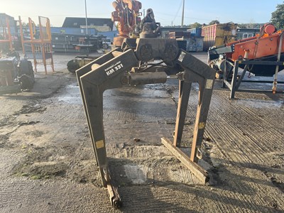 Lot 487 - Hydraulic Block Grab to suit Crane