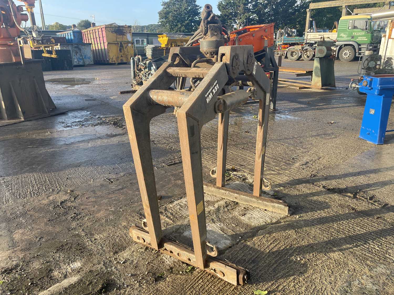 Lot 487 - Hydraulic Block Grab to suit Crane