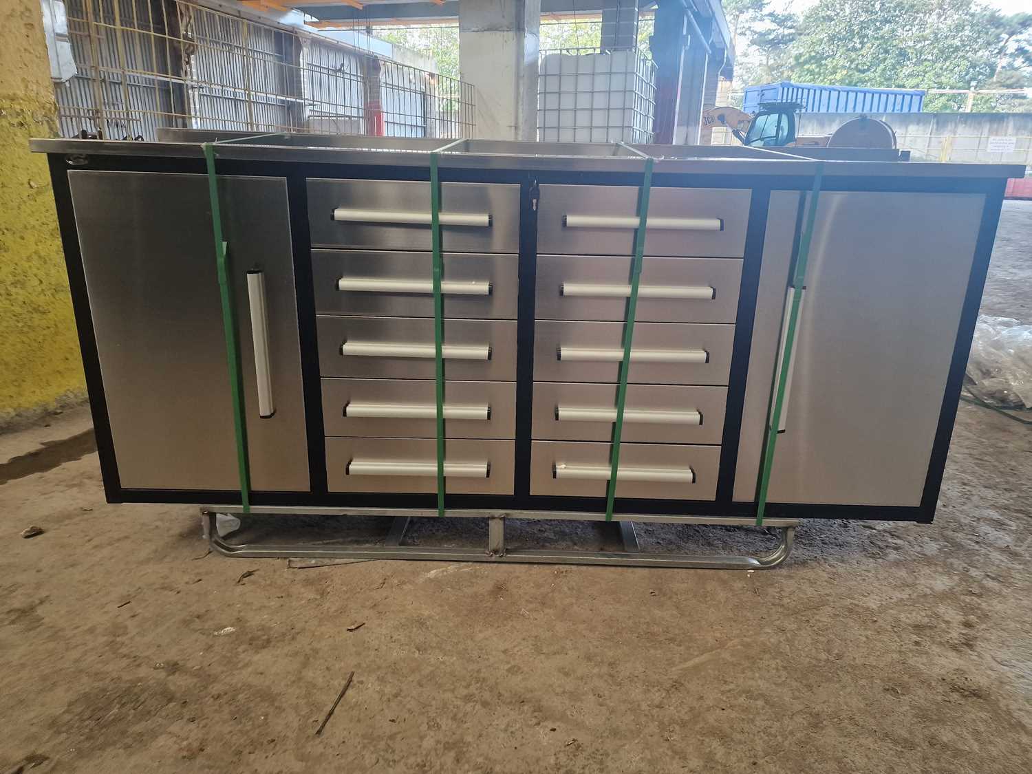 Lot 390 - Unused 7' Work Steel Bench, 10 Drawers, 2 Cabinet