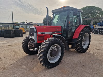 Lot 146 - 1995 Massey Ferguson 6170 4WD Tractor, 2 Spool Valves, Push Out Hitch, A/C