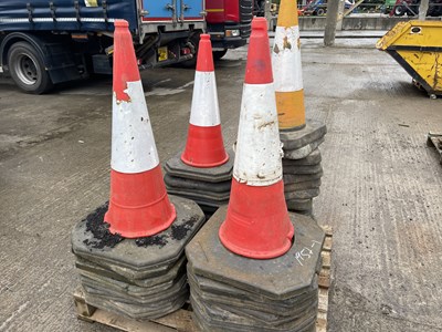 Lot 578 - Road Cones & Pedestrian Barriers